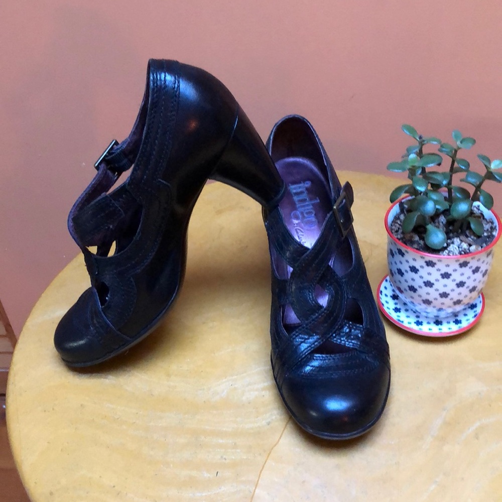 Indigo by Clarks